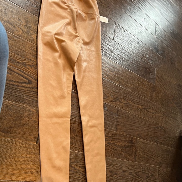 Aritzia Wilfred Free Gold Camel Daria Vegan Leather Pant leggings small - Picture 2 of 5